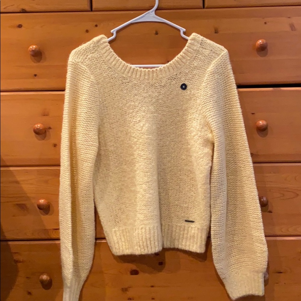 Yellow sweater